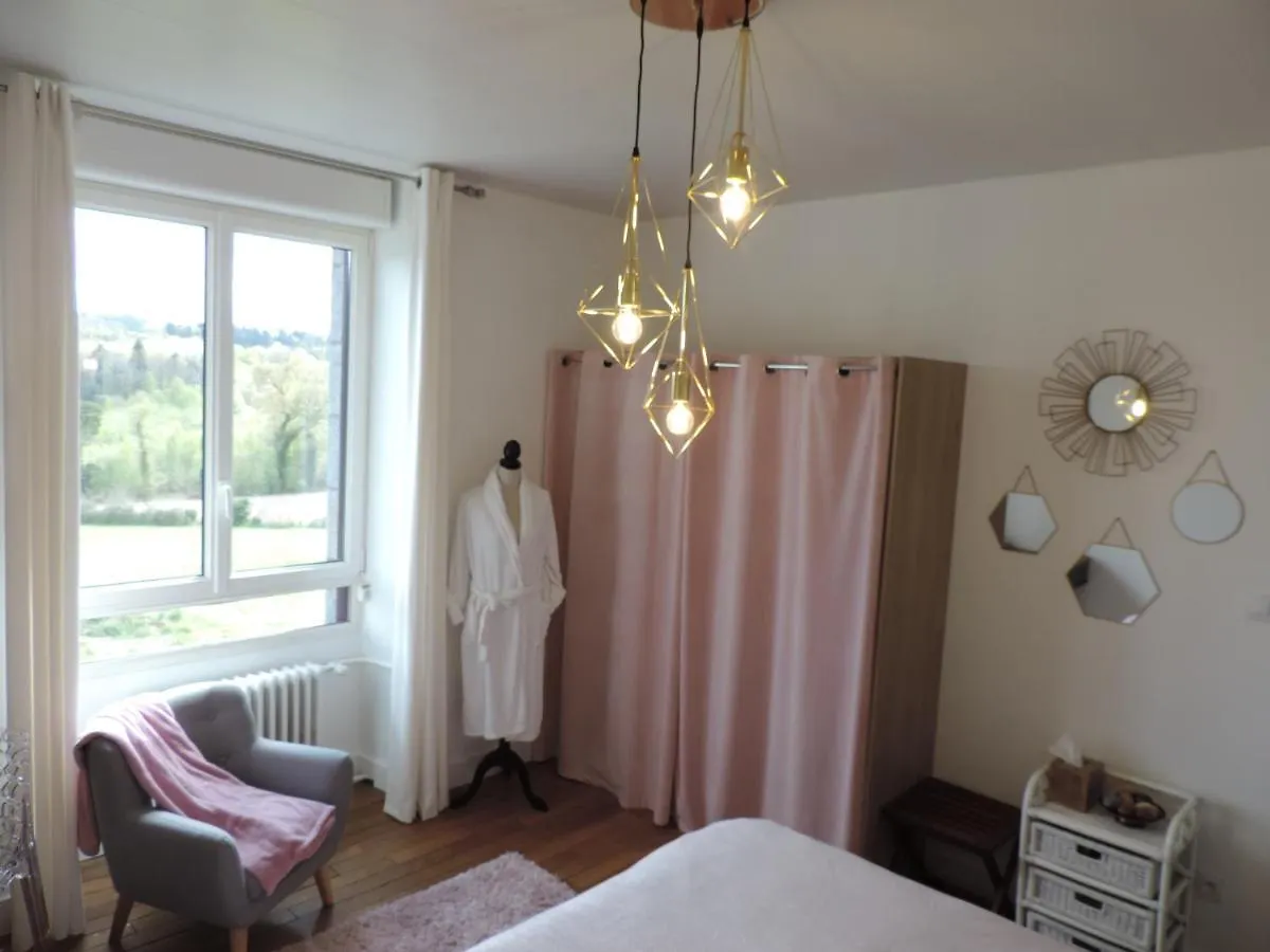 Bed and Breakfast Relais Du Boss à Saint-Vran